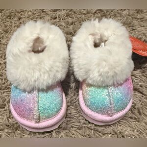 Wonder Nation Baby Girls Faux Fur Trim Sparkly Slippers Size: 2